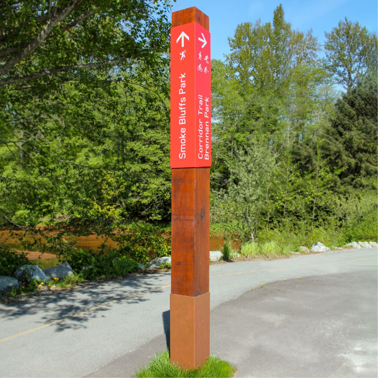 Squamish Way Finding Facility Signage: Squamish Smoke Bluffs Park Trail